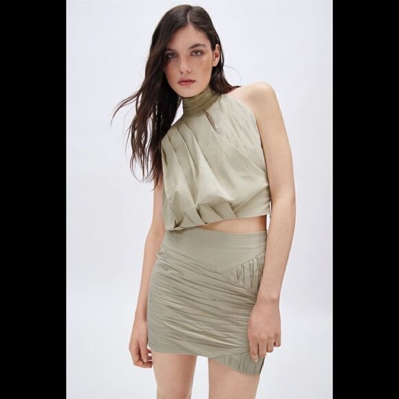 Zara Tops - NWT ZARA pleated cotton top